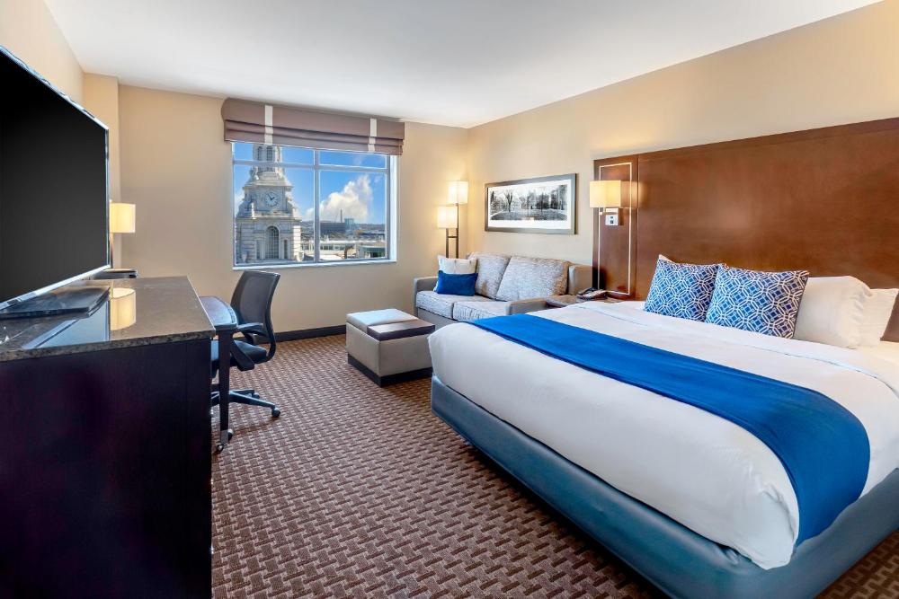King Room with Sofa Bed interior